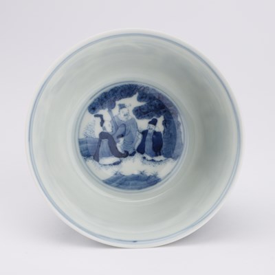 Lot 80 - A CHINESE BLUE AND WHITE 'EIGHT IMMORTALS' BOWL
