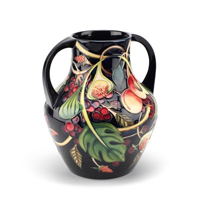 Lot 69 - A LARGE MOORCROFT POTTERY 'QUEEN'S CHOICE' TWO-HANDLED VASE BY EMMA BOSSONS