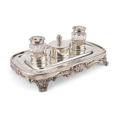Lot 476 - A GEORGE IV SILVER INKSTAND