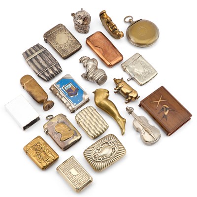 Lot 13 - A COLLECTION OF NOVELTY VESTA CASES