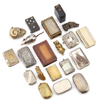 Lot 7 - A COLLECTION OF NOVELTY VESTA CASES