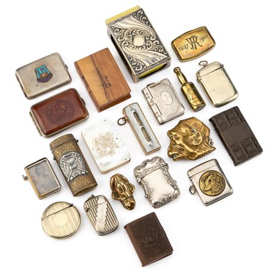 Lot 6 - A COLLECTION OF NOVELTY VESTA CASES