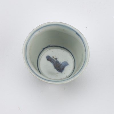 Lot 126 - A CHINESE PORCELAIN BLUE AND WHITE 'BIRDS' WINE CUP, JIAJING PERIOD