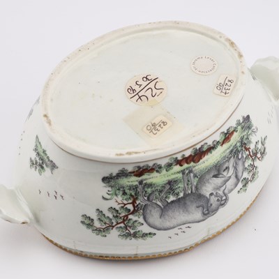 Lot 45 - A WORCESTER FABLE-DECORATED SAUCE TUREEN AND COVER, CIRCA 1780