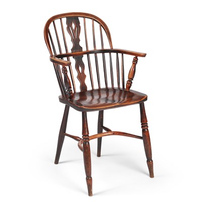 Lot 821 - A 19TH CENTURY ELM AND OAK WINDSOR CHAIR