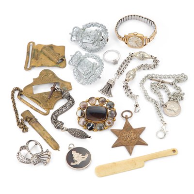 Lot 355 - A COLLECTION OF COSTUME JEWELLERY AND OTHER ITEMS