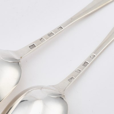 Lot 329 - DUNDEE: A PAIR OF SCOTTISH PROVINCIAL SILVER TABLE SPOONS