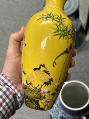 Lot 624 - A CHINESE FAMILLE ROSE GINGER JAR