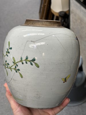 Lot 624 - A CHINESE FAMILLE ROSE GINGER JAR