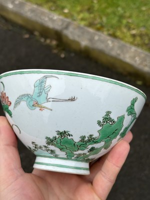 Lot 163 - A CHINESE FAMILLE VERTE BOWL