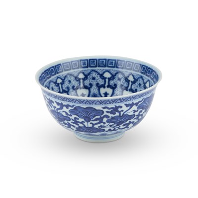 Lot 644 - A CHINESE BLUE AND WHITE BOWL