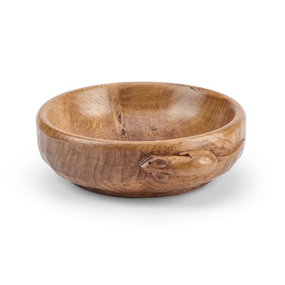 Lot 844 - ROBERT THOMPSON OF KILBURN: A MOUSEMAN OAK NUT BOWL