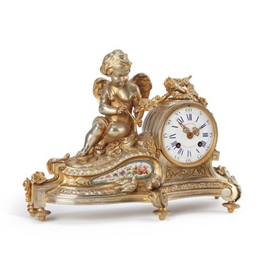 Lot 668 - A 19TH CENTURY FRENCH GILT-METAL MANTEL CLOCK