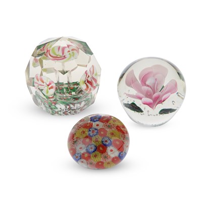 Lot 22 - A 19TH CENTURY BOHEMIAN FACETED GLASS PAPERWEIGHT