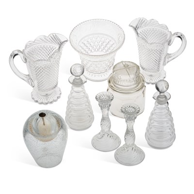 Lot 21 - A COLLECTION OF GLASS