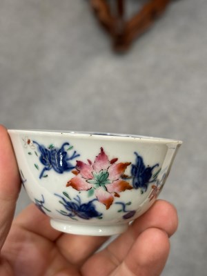 Lot 90 - A COLLECTION OF 18TH CENTURY CHINESE PORCELAIN