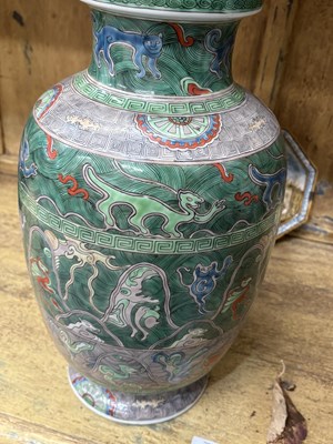 Lot 103 - A LARGE PAIR OF CHINESE FAMILLE VERTE VASES, LATE 19TH/ EARLY 20TH CENTURY
