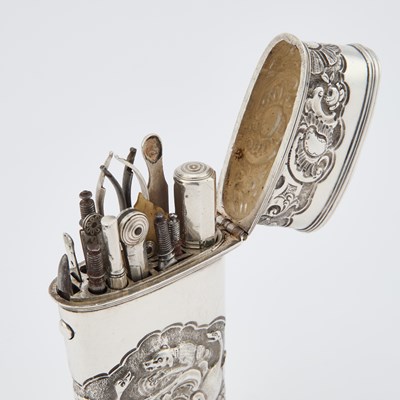 Lot 437 - A MID-18TH CENTURY SILVER ETUI