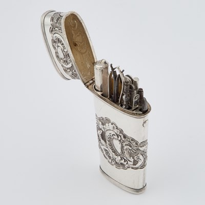 Lot 437 - A MID-18TH CENTURY SILVER ETUI