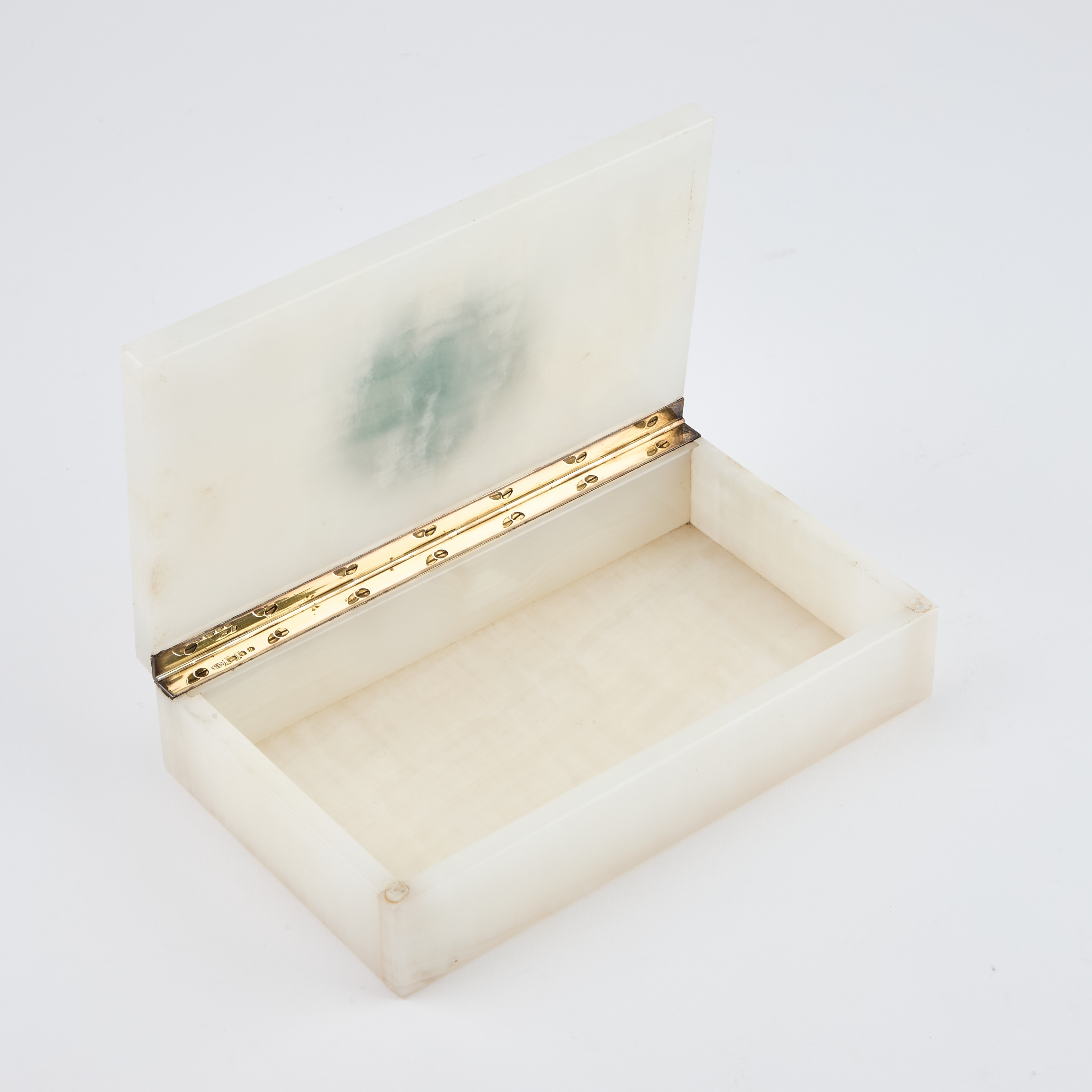 Lot 266 - STUART DEVLIN: AN ELIZABETH II SILVER,