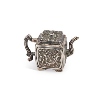 Lot 395 - A VICTORIAN SILVER MINIATURE 'CHINESE' TEAPOT