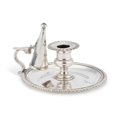 Lot 374 - A GEORGE IV SILVER CHAMBERSTICK