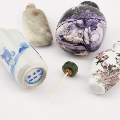 Lot 676 - FOUR CHINESE SNUFF BOTTLES