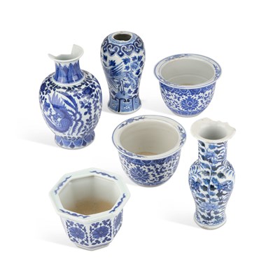 Lot 613 - A GROUP OF CHINESE BLUE AND WHITE PORCELAIN