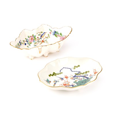 Lot 21 - A KAKIEMON PATTERN PORCELAIN DISH