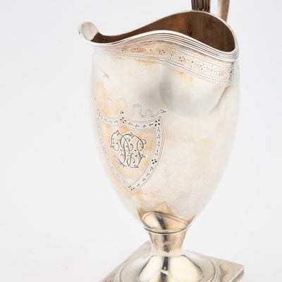 Lot 272 - AN EARLY 19TH CENTURY DUTCH SILVER CREAM JUG