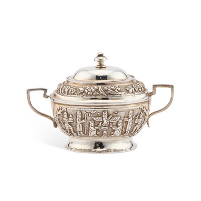 Lot 196 - AN EARLY 20TH CENTURY IRANIAN (PERSIAN) SILVER TWO-HANDLED COVERED SUGAR BOWL