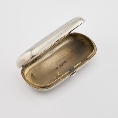 Lot 249 - A 19TH CENTURY RUSSIAN SILVER AND NIELLO CIGARETTE CASE