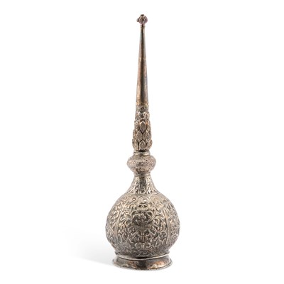 Lot 195 - AN ANGLO-INDIAN SILVER ROSE WATER SPRINKLER