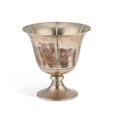 Lot 258 - AN EARLY 20TH CENTURY SWEDISH SILVER BOWL