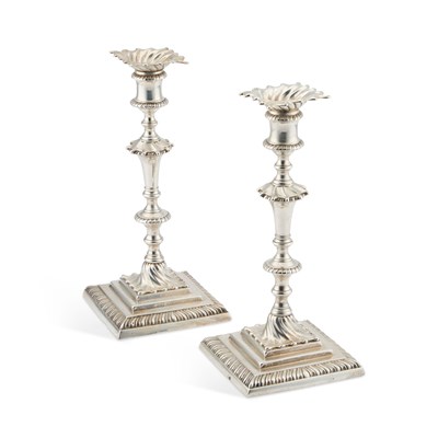 Lot 503 - A PAIR OF EARLY GEORGE III CAST SILVER CANDLESTICKS