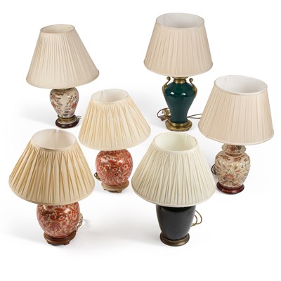 Lot 649 - A GROUP OF SIX CONTEMPORARY TABLE LAMPS