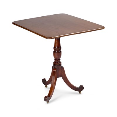 Lot 766 - A EARLY 19TH CENTURY MAHOGANY TILT-TOP TRIPOD TABLE