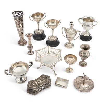 Lot 379 - A COLLECTION OF SILVER