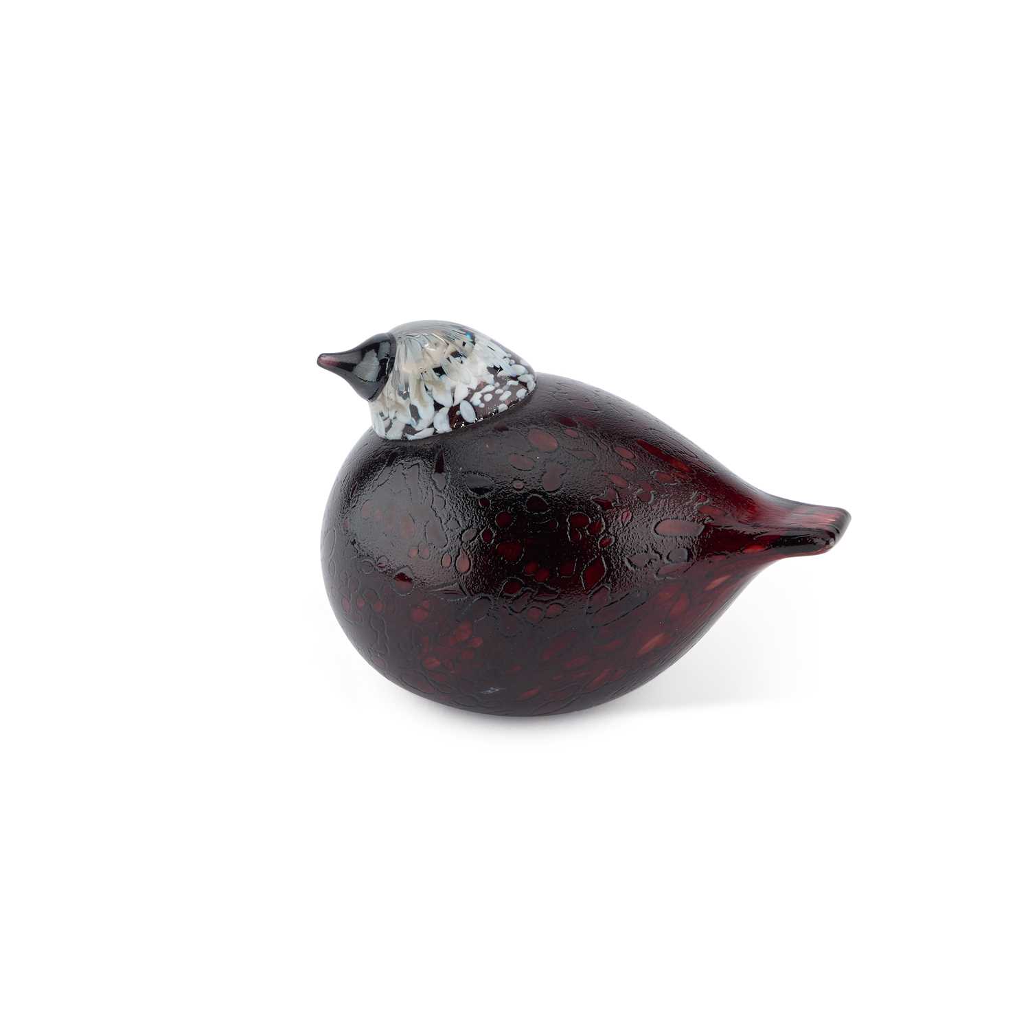 Lot 71 - AN IITTALA GLASS MODEL OF A ROSY FINCH, DESIGNED BY OIVA TOIKKA