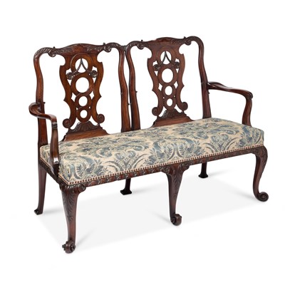 Lot 1089 - A CHIPPENDALE STYLE MAHOGANY CHAIR-BACK SETTEE, LATE 19TH/ EARLY 20TH CENTURY