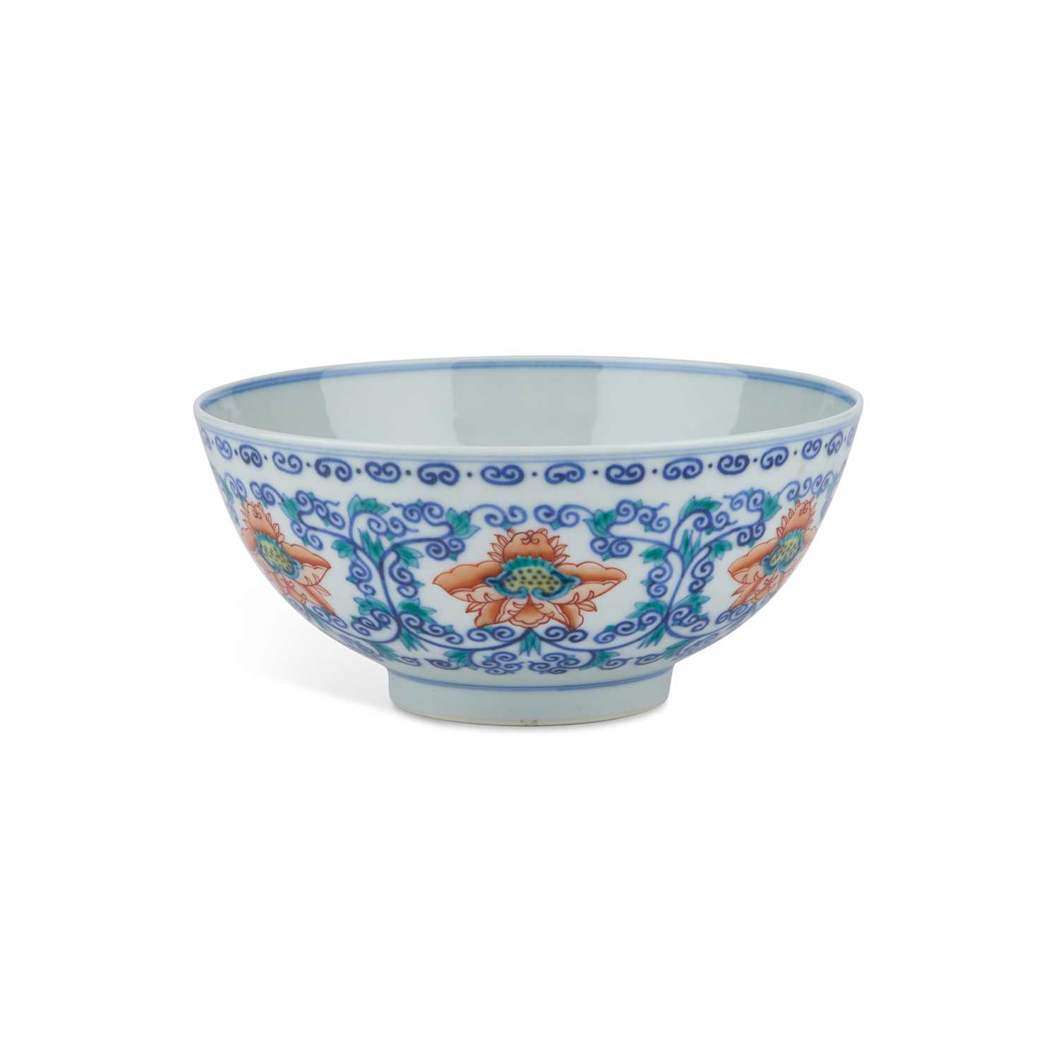 Lot 94 - A CHINESE DOUCAI 'LOTUS' BOWL