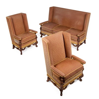 Lot 765 - AN EARLY 20TH CENTURY WALNUT AND UPHOLSTERED HIGH-BACK SETTEE AND PAIR OF ARMCHAIRS