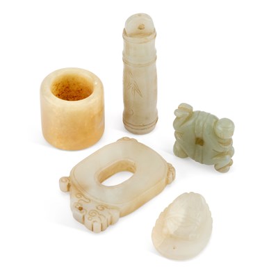 Lot 784 - A COLLECTION OF CHINESE JADE