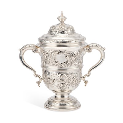 Lot 490 - A LARGE VICTORIAN SILVER TWO-HANDLED CUP AND COVER