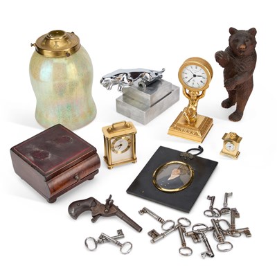 Lot 939 - A MIXED COLLECTION OF ITEMS