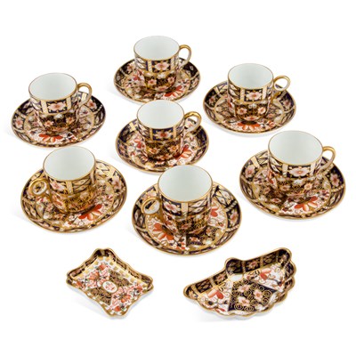 Lot 100 - SEVEN ROYAL CROWN DERBY IMARI PATTERN COFFEE CANS AND SAUCERS