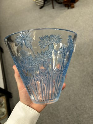 Lot 77 - RENÉ LALIQUE (FRENCH, 1860-1945), A 'BLUETS' VASE, DESIGNED 1914