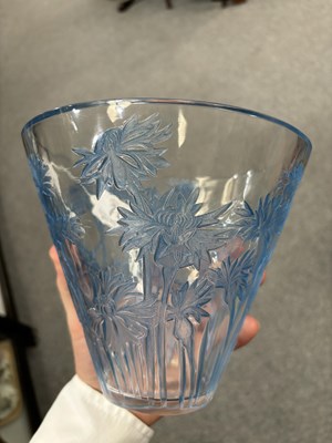Lot 77 - RENÉ LALIQUE (FRENCH, 1860-1945), A 'BLUETS' VASE, DESIGNED 1914