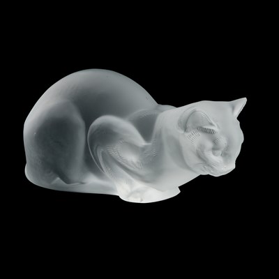 Lot 75 - A LALIQUE MODEL OF A CAT, 'CHAT ASSIS'