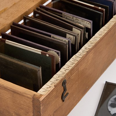 Lot 85 - A BOXED COLLECTION OF MEDICAL GLASS SLIDES
